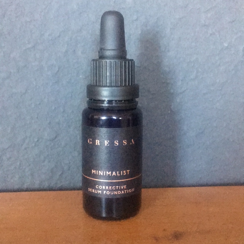 Gressa minimalist corrective serum foundation